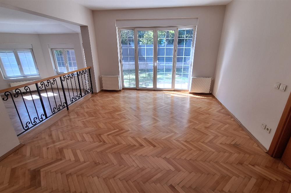 ZEKERİYAKÖY'DE DOĞANIN İÇİNDE ULTRA GENİŞ KİRALIK MÜSTAKİL VİLLA