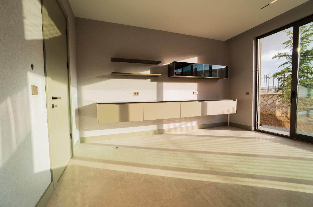 DODURGA'DA KİRALIK MUHTEŞEM VİLLA 