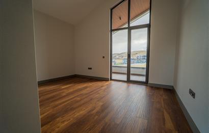 DODURGA'DA KİRALIK MUHTEŞEM VİLLA 