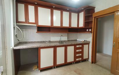 İÇERENKÖY MERKEZ''DE 3+1 KOMBİLİ TEMİZ KİRALIK DAİRE