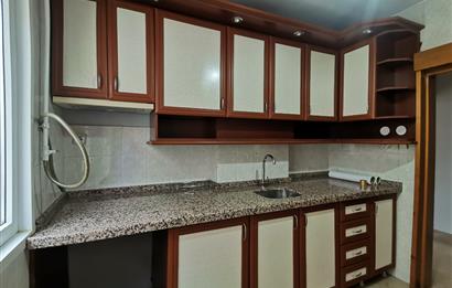 İÇERENKÖY MERKEZ''DE 3+1 KOMBİLİ TEMİZ KİRALIK DAİRE