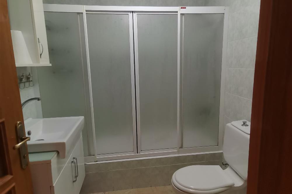 İÇERENKÖY MERKEZ''DE 3+1 KOMBİLİ TEMİZ KİRALIK DAİRE