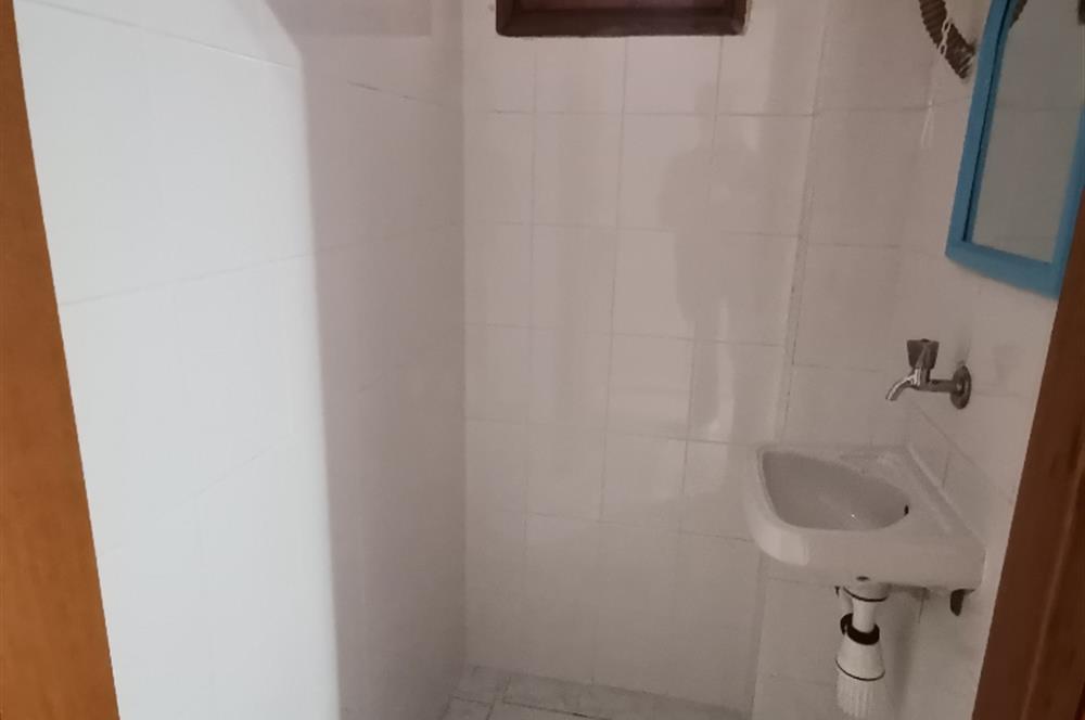 İÇERENKÖY MERKEZ''DE 3+1 KOMBİLİ TEMİZ KİRALIK DAİRE