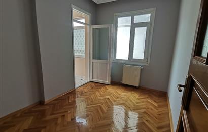 İÇERENKÖY MERKEZ''DE 3+1 KOMBİLİ TEMİZ KİRALIK DAİRE