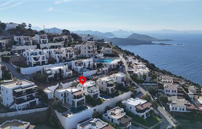 Bodrum Koyunbaba Deniz Manzaralı Havuzlu Villa