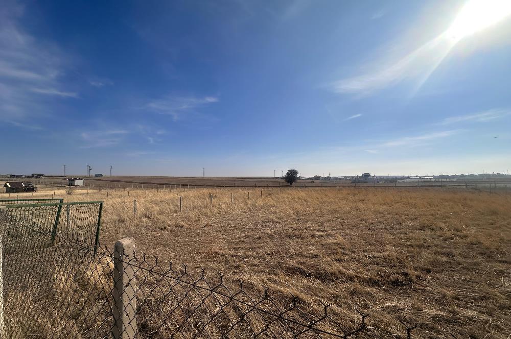 GÖLBAŞI HACIMURATLI'DA 2000M2 ARAZİ