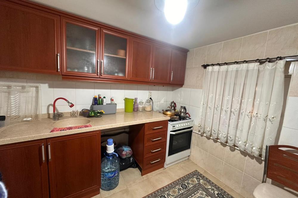 GÖLBAŞINDA SATILIK GENİŞ BAHÇELİ VİLLA