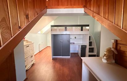 GÖLBAŞINDA SATILIK GENİŞ BAHÇELİ VİLLA