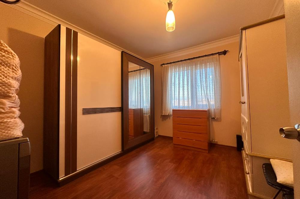 GÖLBAŞINDA SATILIK GENİŞ BAHÇELİ VİLLA