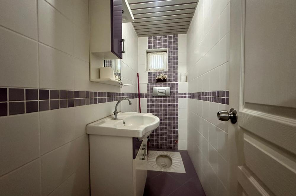 GÖLBAŞINDA SATILIK GENİŞ BAHÇELİ VİLLA