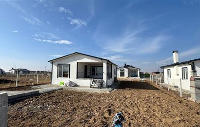 YAVRUCUKTA 2+1 MÜSTAKİL BAHÇELİ EV