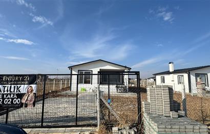 YAVRUCUKTA 2+1 MÜSTAKİL BAHÇELİ EV