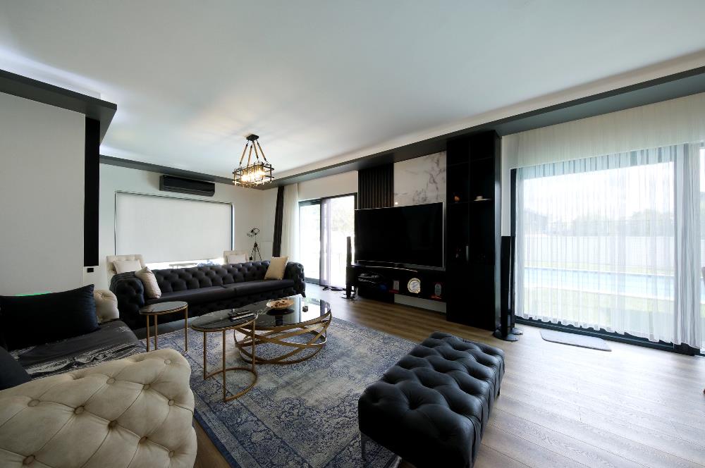 GÖLBAŞI DOKTORLAR SİTESİ,YENİ KISIMDA HAVUZLU VİLLA 