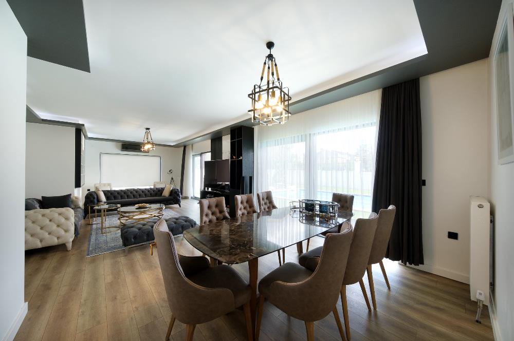 GÖLBAŞI DOKTORLAR SİTESİ,YENİ KISIMDA HAVUZLU VİLLA 