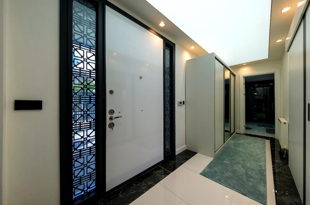 GÖLBAŞI DOKTORLAR SİTESİ,YENİ KISIMDA HAVUZLU VİLLA 