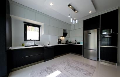 GÖLBAŞI DOKTORLAR SİTESİ,YENİ KISIMDA HAVUZLU VİLLA 