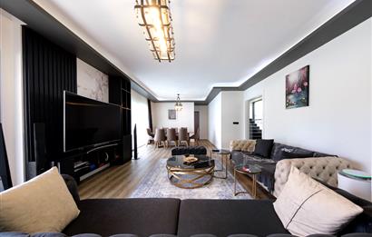 GÖLBAŞI DOKTORLAR SİTESİ,YENİ KISIMDA HAVUZLU VİLLA 