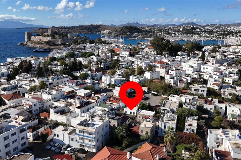 Bodrumun Kalbinde 285 M2 İçerisinde 2 Adet Müstakil Ev ve Bahçe Tek Fiyat