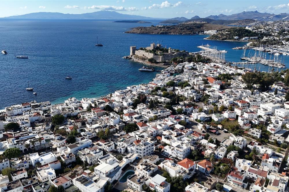 Bodrumun Kalbinde 285 M2 İçerisinde 2 Adet Müstakil Ev ve Bahçe Tek Fiyat