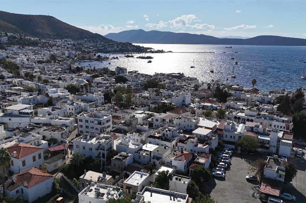 Bodrumun Kalbinde 285 M2 İçerisinde 2 Adet Müstakil Ev ve Bahçe Tek Fiyat