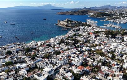 Bodrumun Kalbinde 285 M2 İçerisinde 2 Adet Müstakil Ev ve Bahçe Tek Fiyat