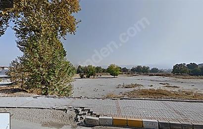 DENİZLİ ANTALYA YOLU CADDE ÜZERİ EN GÖZDE SATILIK ARSASI