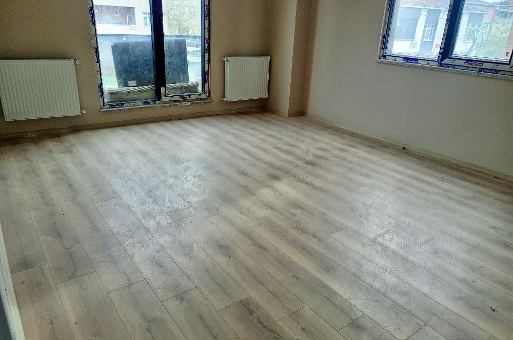 Site içerisinde 2+1 sıfır satılık daire 