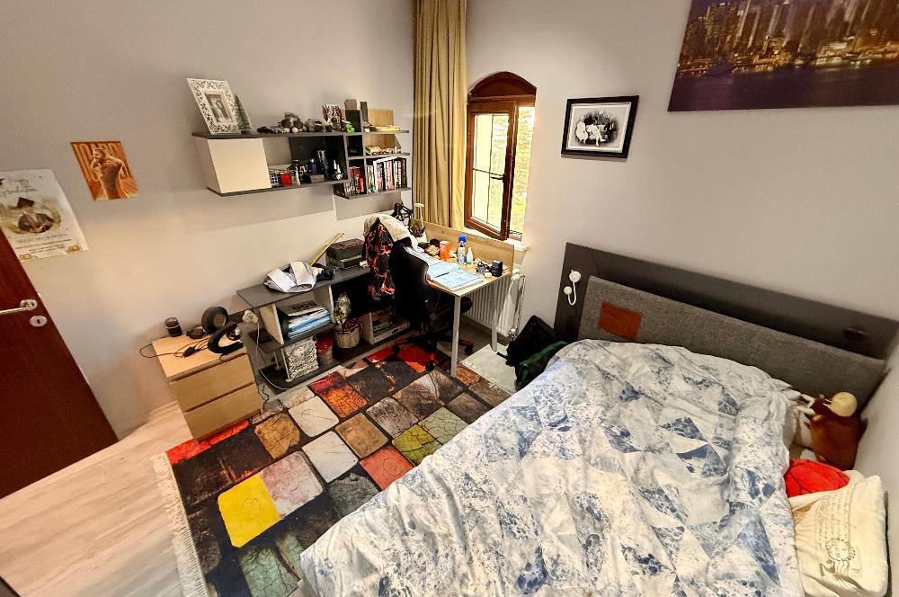 OKULLAR BÖLGESİNDE SİTE İÇERİSİNDE YENİLENMİŞ YAPILI 3+1 DAİRE