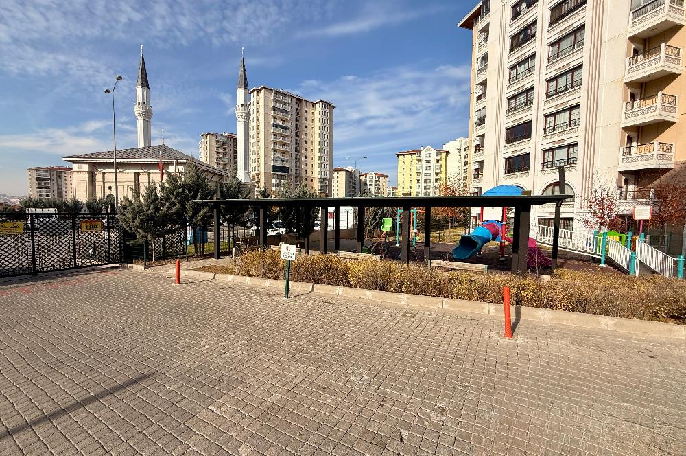 OKULLAR BÖLGESİNDE SİTE İÇERİSİNDE YENİLENMİŞ YAPILI 3+1 DAİRE