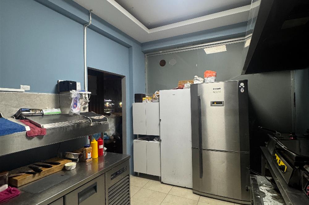 CUMHURİYET MAHALLESİNDE GELİŞEN LOKASYONDA DEVREN KİRALIK KAFE 