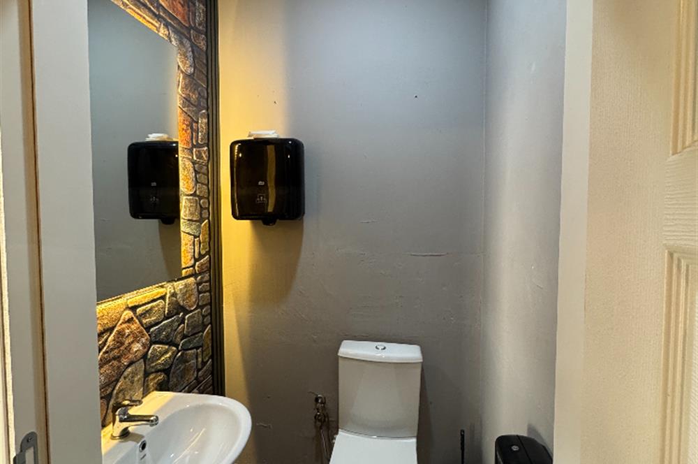 CUMHURİYET MAHALLESİNDE GELİŞEN LOKASYONDA DEVREN KİRALIK KAFE 