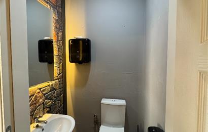 CUMHURİYET MAHALLESİNDE GELİŞEN LOKASYONDA DEVREN KİRALIK KAFE 