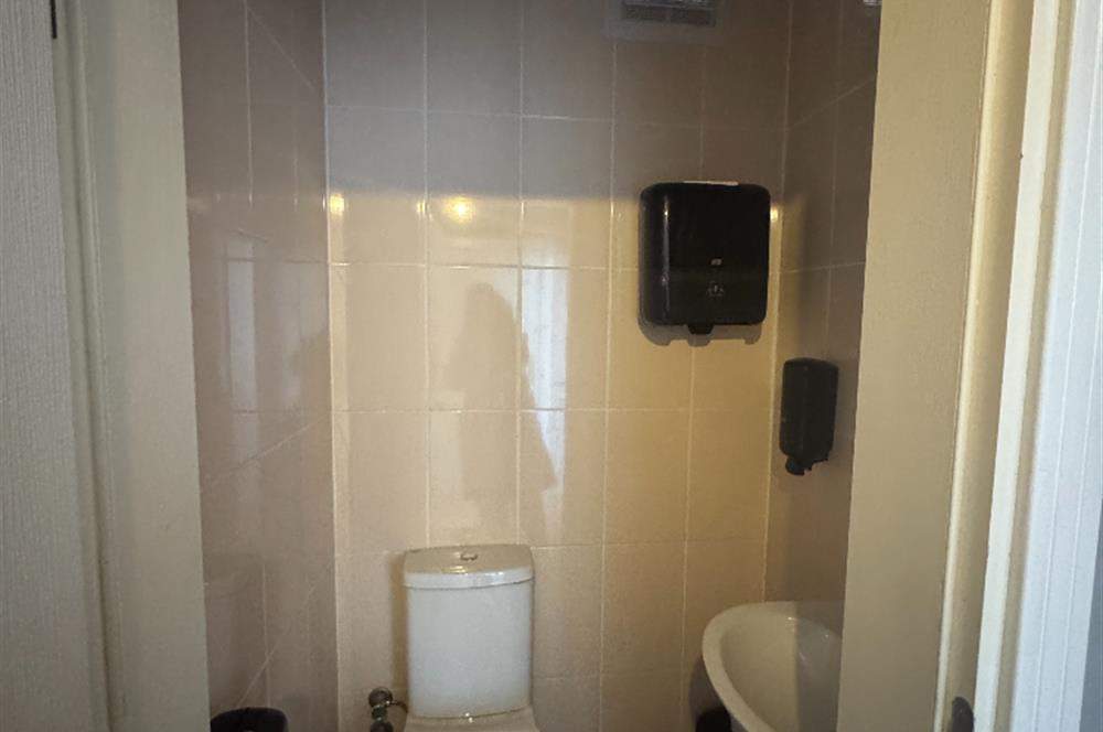 CUMHURİYET MAHALLESİNDE GELİŞEN LOKASYONDA DEVREN KİRALIK KAFE 