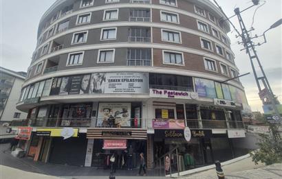 MEYDAN KAVAKLI SATILIK DÜKKAN OFİS KULLANIMINA UYGUN YATIRIMLIK