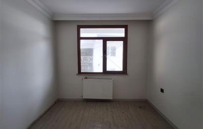 KAVAKLI VOLVO KAVŞAĞI KARŞISINDA YENİ BİNA DA 2+1 KİRALIK DAİRE