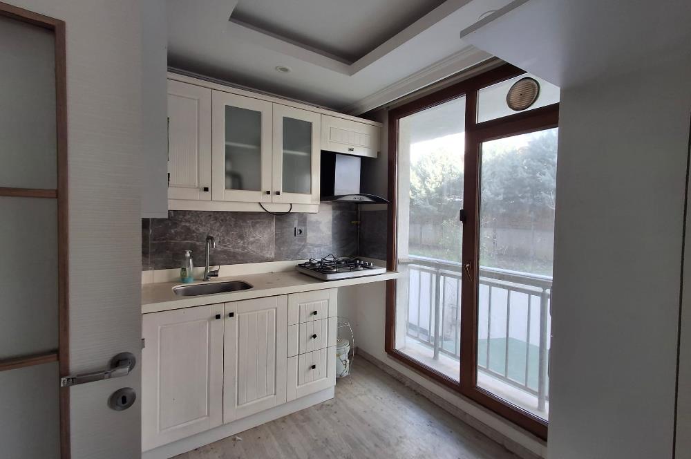 KAVAKLI VOLVO KAVŞAĞI KARŞISINDA YENİ BİNA DA 2+1 KİRALIK DAİRE