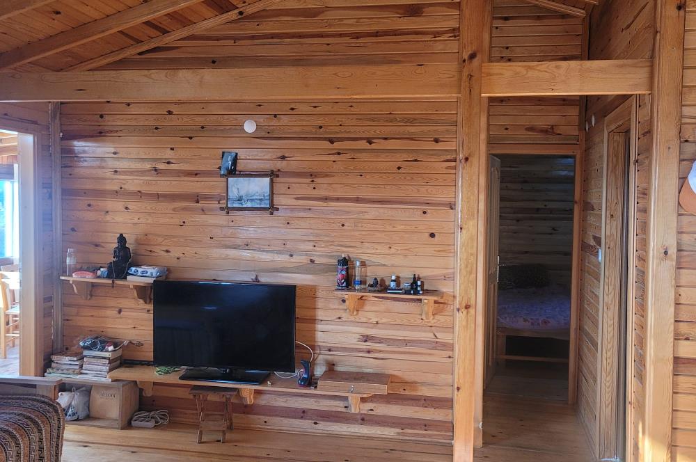 C21 BAL'DAN HAVRAN FAZLICA'DA SATILIK AHŞAP EV ve 8 DÖNÜMTARLASI