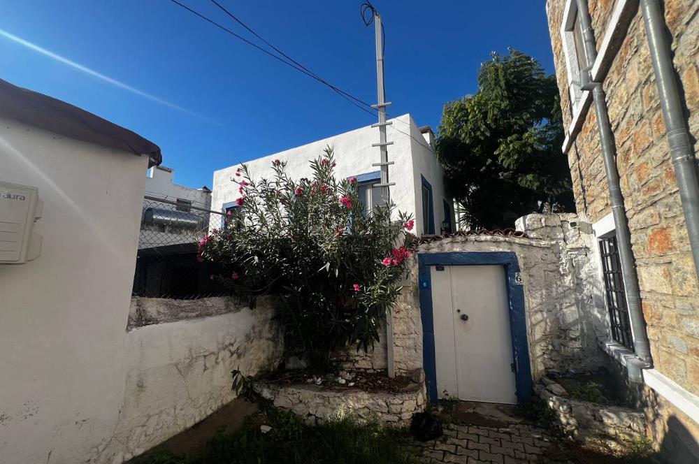 Bodrumun Kalbinde 285 M2 İçerisinde 2 Adet Müstakil Ev ve Bahçe Tek Fiyat