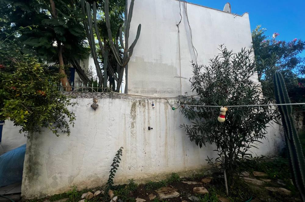 Bodrumun Kalbinde 285 M2 İçerisinde 2 Adet Müstakil Ev ve Bahçe Tek Fiyat