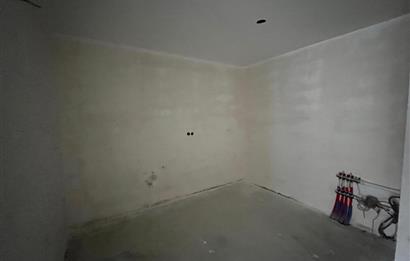 İDEALTEPEDE BAĞDAT CADDESİNDE OTURUM-YATIRIMA UYGUN FIRSAT 1+1