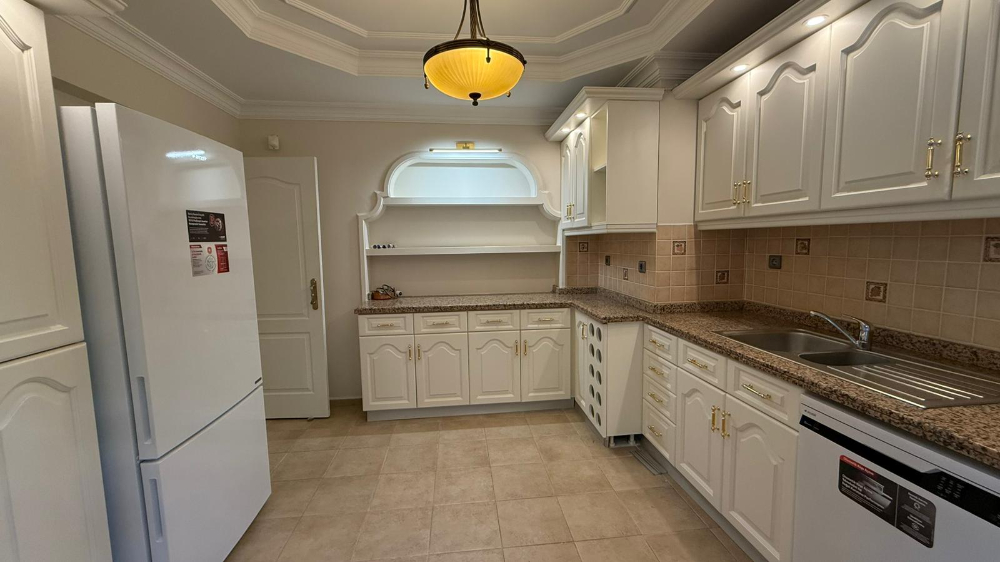 Göktürk Site İçerisinde Kiralık Boş LÜks Villa