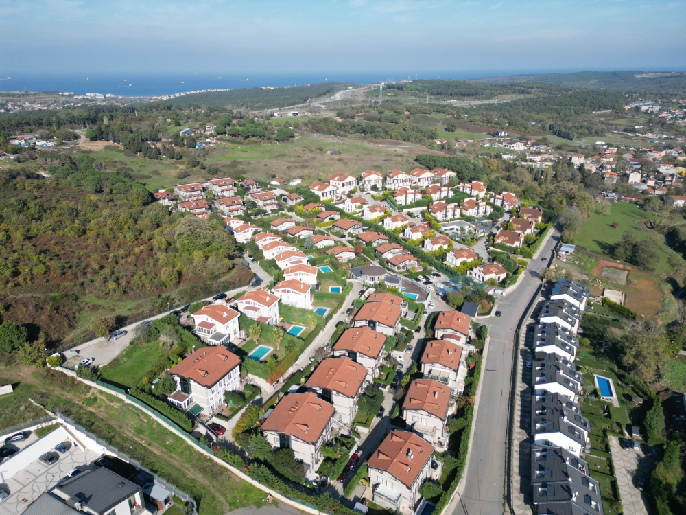 Sarıyer Uskmrköy Belkıs Konaklarında 3+1 ACİL Satılık Villa