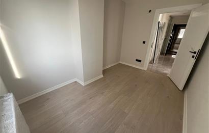 MARMARAY MİNİBÜS YOLUNA YAKIN EBEVEYN BANYOLU GÜNEY ÖN CEPHE 3+1