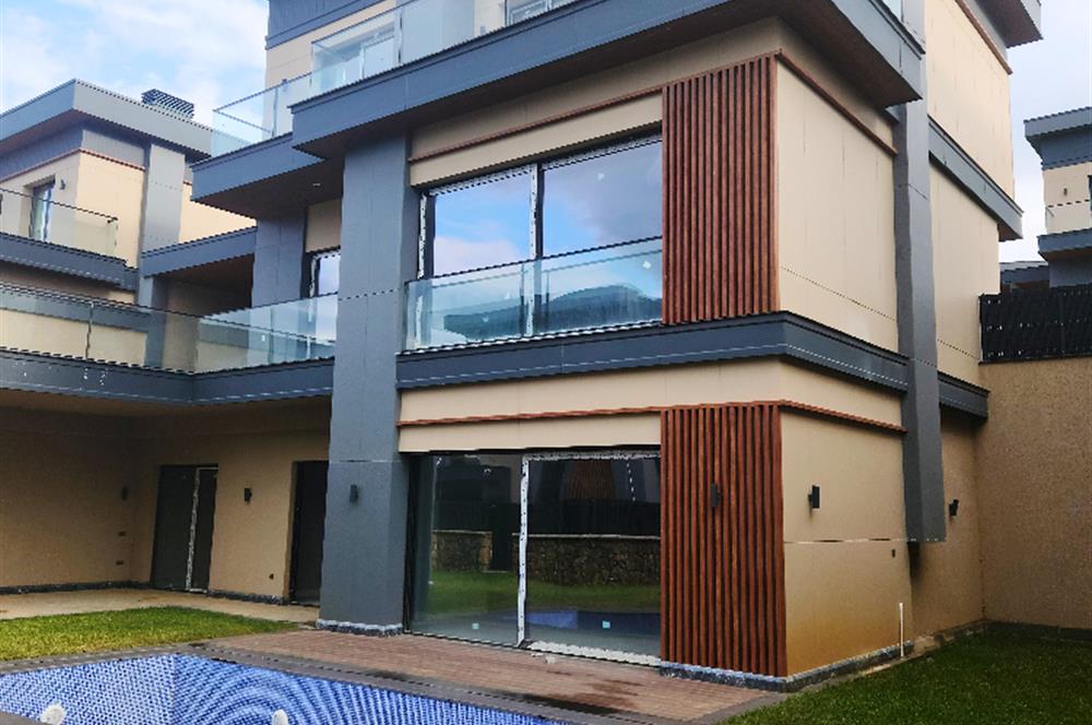 Bölgenin Prestijli Projesi - Akasya Country 6+2 Luxury Villa