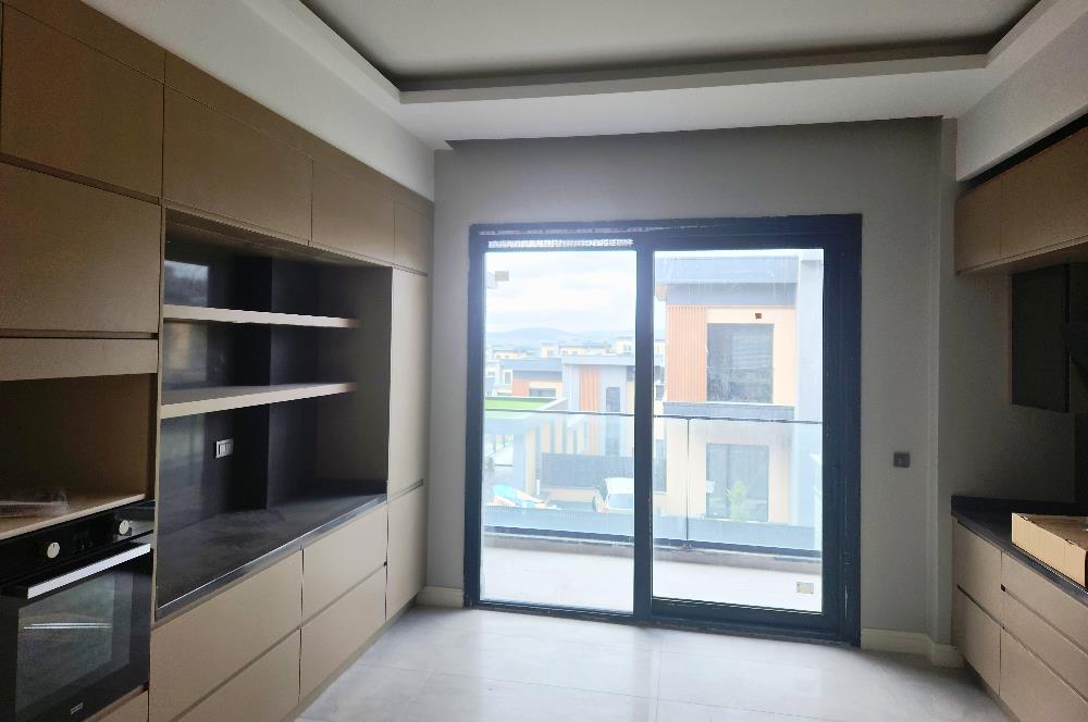 Bölgenin Prestijli Projesi - Akasya Country 6+2 Luxury Villa