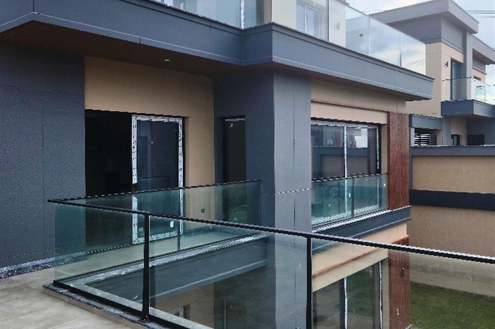 Bölgenin Prestijli Projesi - Akasya Country 6+2 Luxury Villa