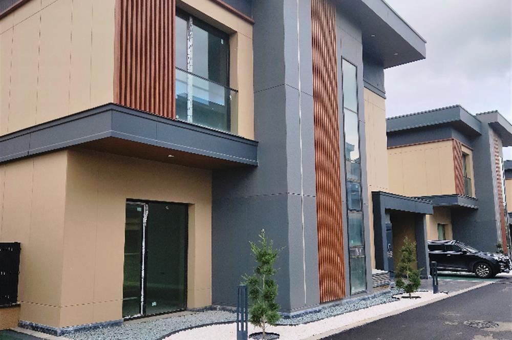 Bölgenin Prestijli Projesi - Akasya Country 6+2 Luxury Villa