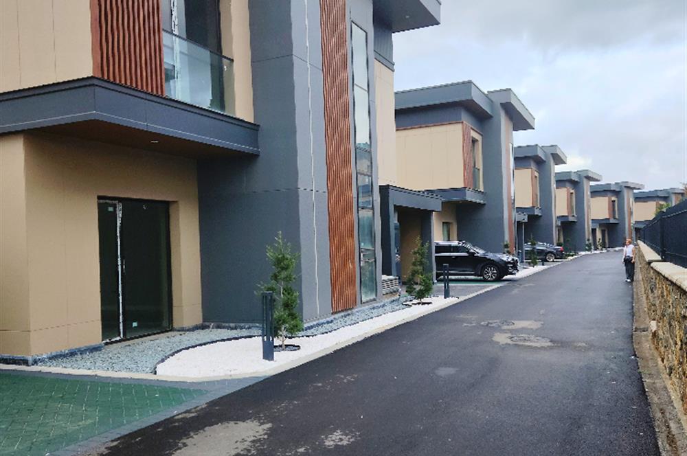 Bölgenin Prestijli Projesi - Akasya Country 6+2 Luxury Villa