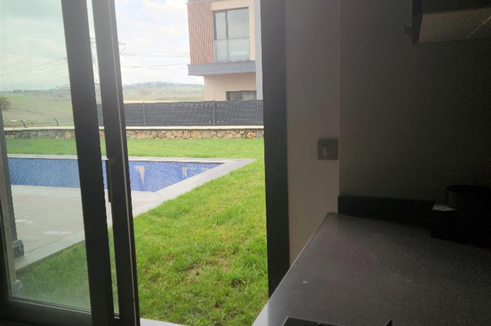 Bölgenin Prestijli Projesi - Akasya Country 5+2 Premium Villa