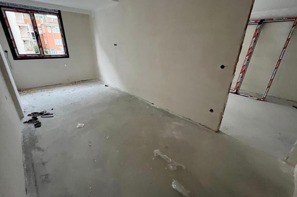 İDEALTEPEDE BAĞDAT CADDESİNDE OTURUM-YATIRIMA UYGUN FIRSAT 1+1